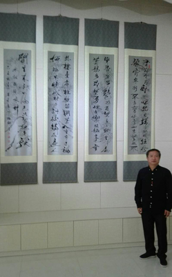中国竹艺城展览厅展示的篾丝编织作品